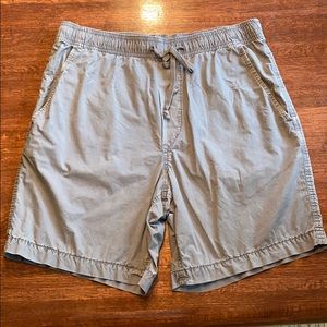 American Eagle Grey Khaki Shorts